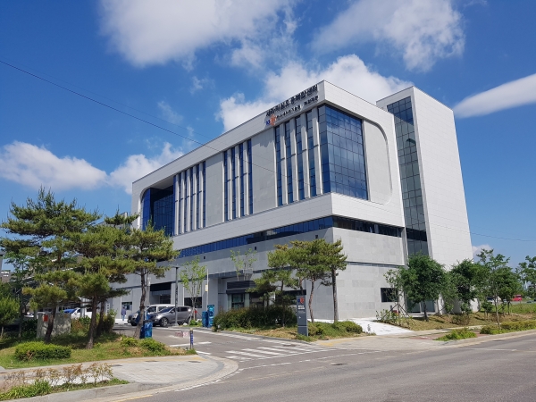 28일 준공한 세라믹 섬유 융복합센터 전경.