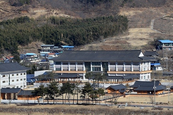 산청군 공공미술 프로젝트 설치 공간이 될 한국선비문화연구원 전경