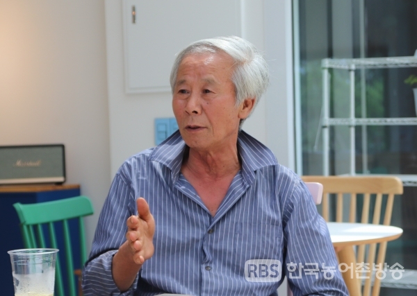 정종조(72) 고성 만화방초 대표는 “이제 국내를 넘어 수국의 본산인 일본과 경쟁해 나갈 것”이라고 강조했다.