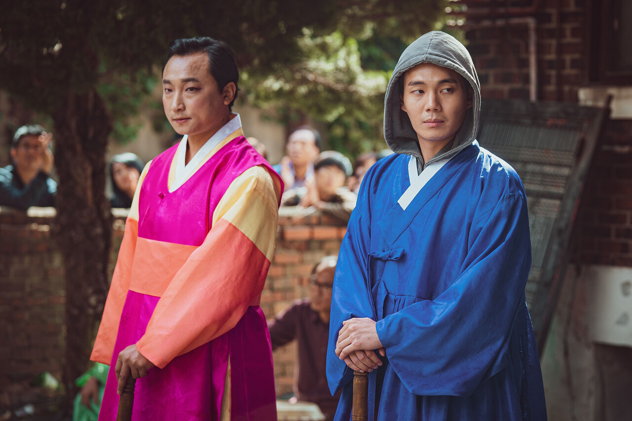 영화 '대무가' 스틸컷 속 배우 양현민과 류경수 [(주)케이티알파]