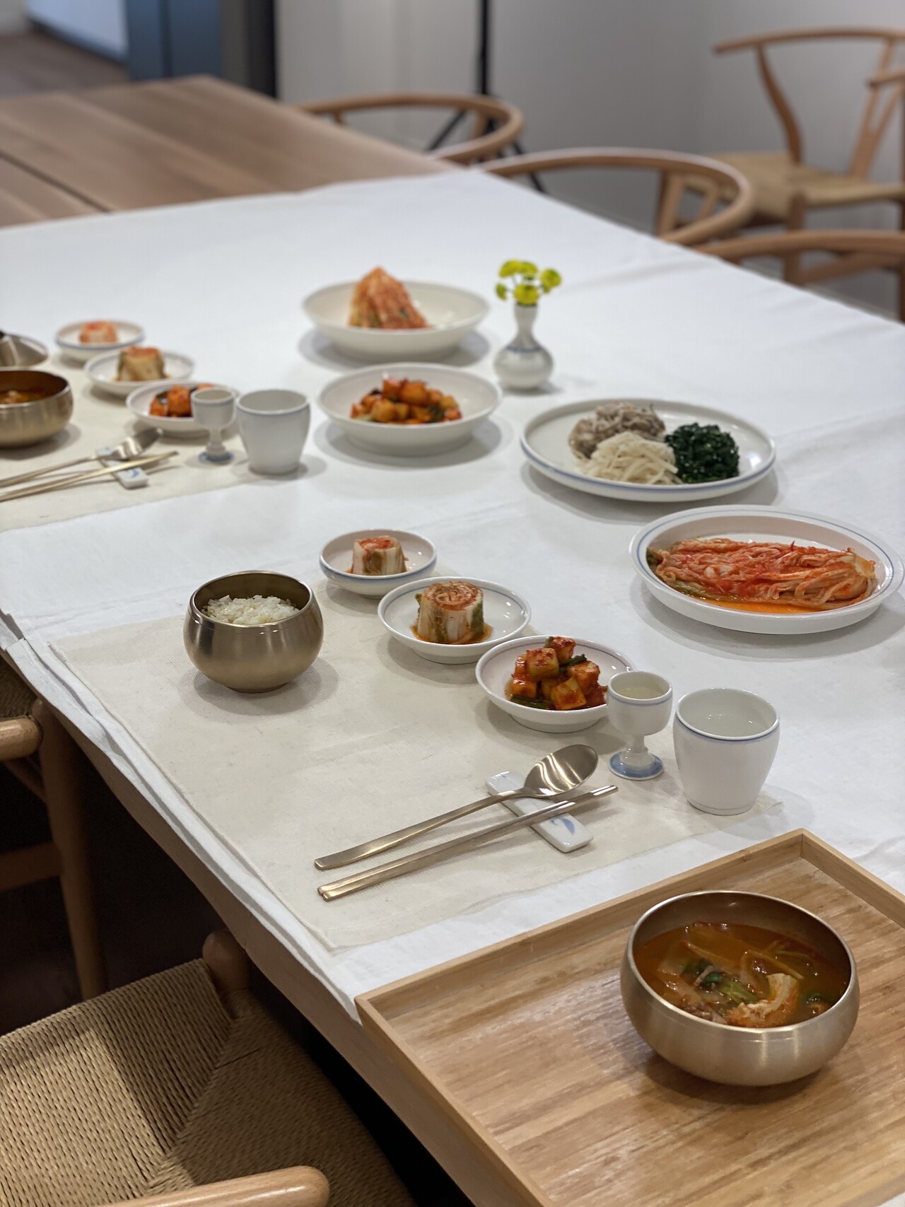 '한식에 반한 헝가리'…한식진흥원, 헝가리 식재료 활용 육개장·김치 소개