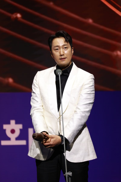 남우주연상 '헤어질결심' 박해일 [대종상]