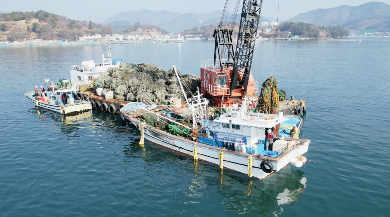 해양수산부가 청정어장 재생사업을 추진해 어장환경 개선을 도모한다. [해수부]
