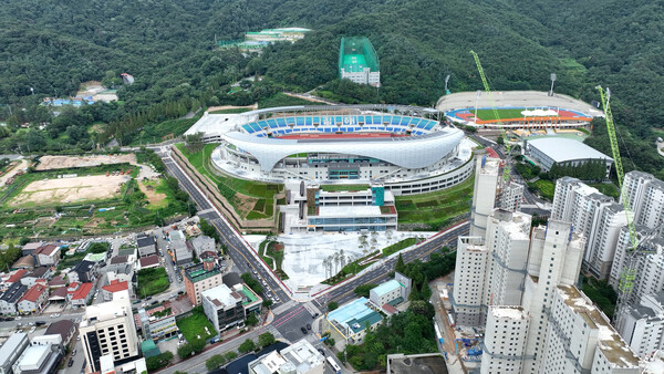 국내 최대 장애인스포츠 축제인 전국장애인체육대회 개막식이 열리는 김해종합운동장 사진 (사진제공=경상남도)