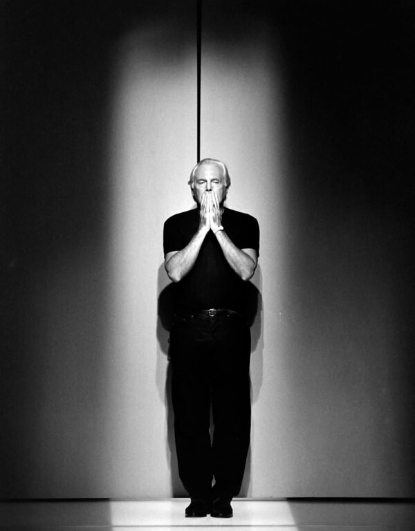 [사진=조르지오 아르마니 SNS 갈무리]