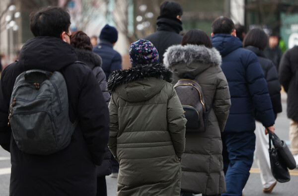 계속되는 영하권 날씨 '춥다 추워' [포토]